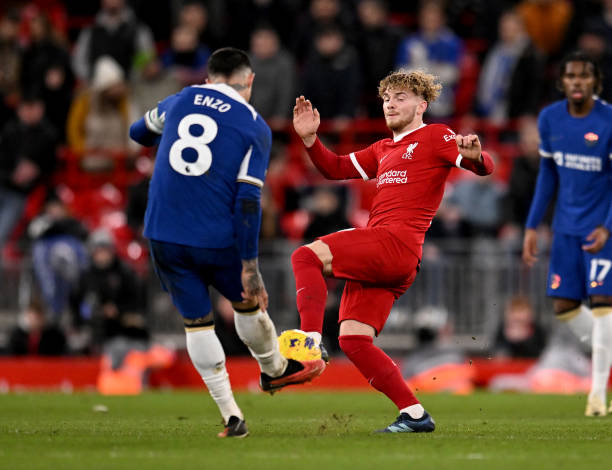 在刻意隐瞒 在刻意隐瞒